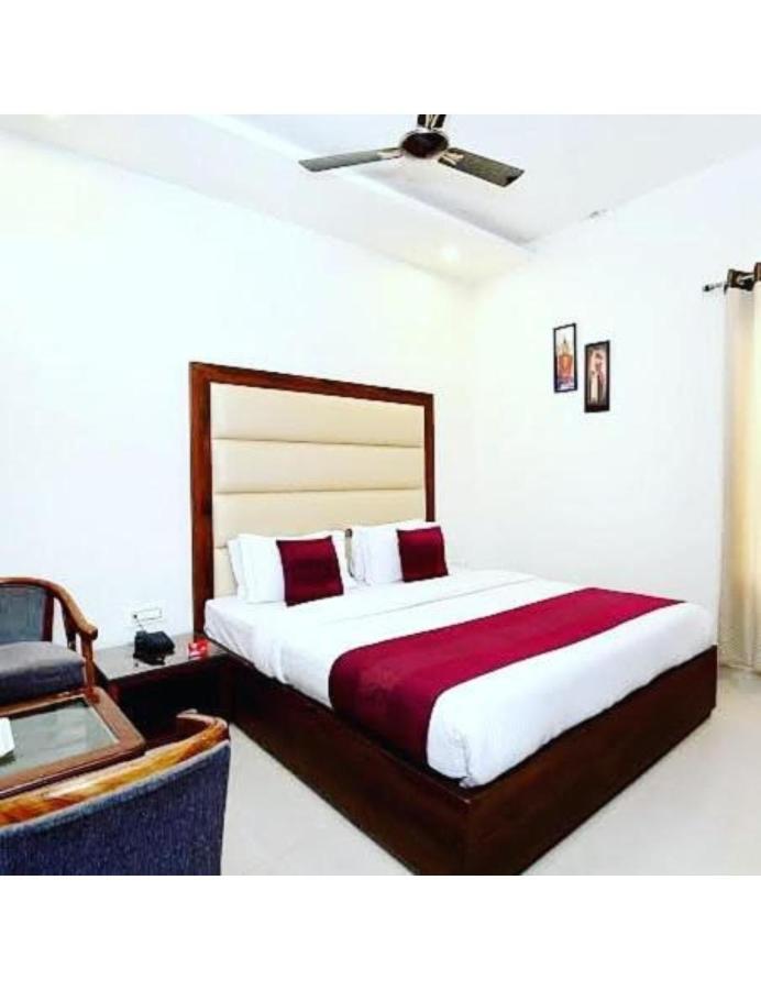 Hotel Joy Residency, Mohali Bagian luar foto